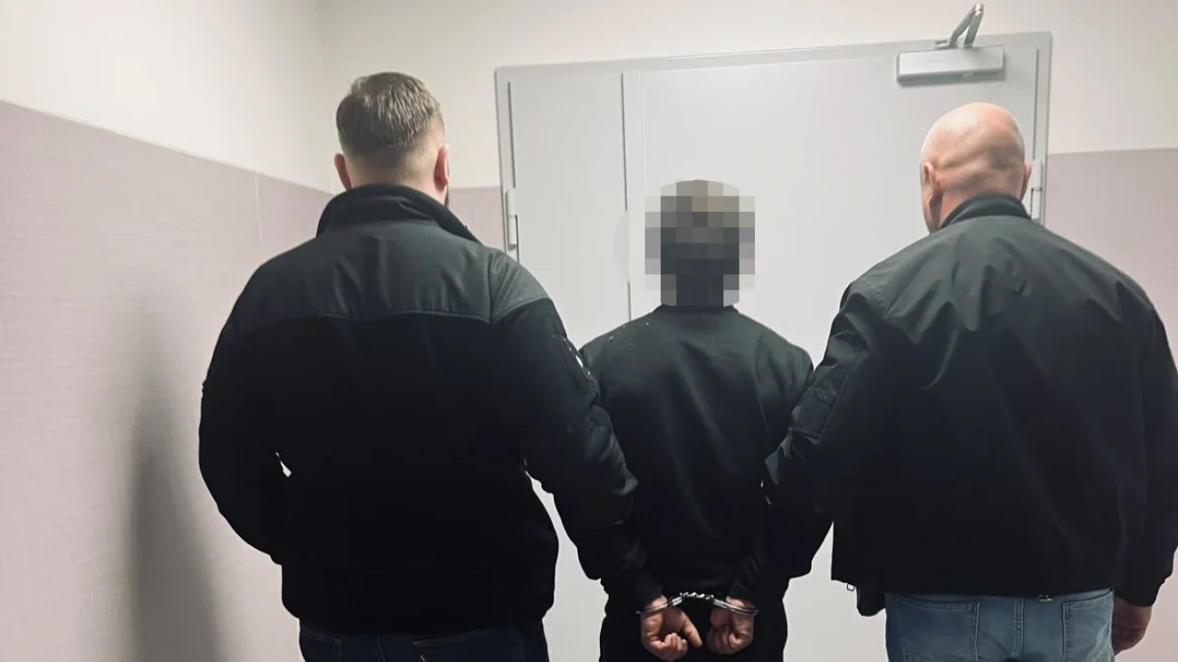 Pułtuscy policjanci zatrzymali 38-latka podejrzanego o zabójstwo matki. Grozi mu dożywocie