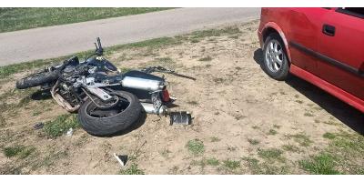 Zderzenie motocykla z osobówką w miejscowości Cieńsza w gminie Zatory