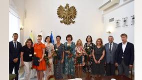 Wręczenie nominacji dyrektorskich i aktów nadania awansu zawodowego nauczycielom mianowanym w Gminie Pułtusk