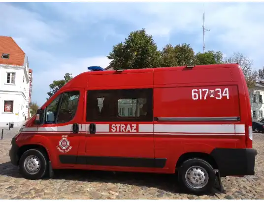 Lekki samochód ratowniczo-gaśniczy trafił do OSP Lipniki Stare