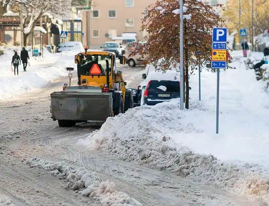 Prawie 180 tyś zł na odśnieżanie dróg powiatowych w powiecie pułtuskim