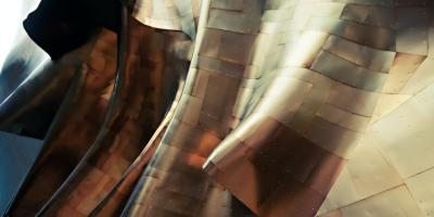 Szczotkowanie: wykończenie powierzchni i przygotowanie do dalszych procesów