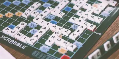 Gry planszowe w pudełku. Powrót do tradycji w epoce elektroniki.